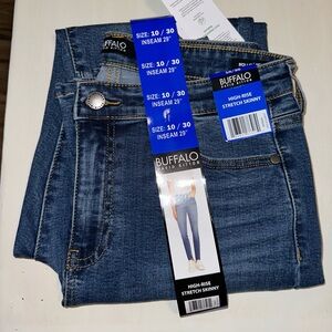 Women’s brand new skinny jeans